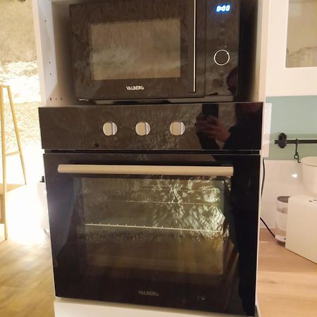 La Grotte Du Bonheur Apartment Cangey ภายนอก รูปภาพ